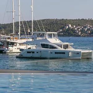 apartments-sea.hotels-in-trogir.com/