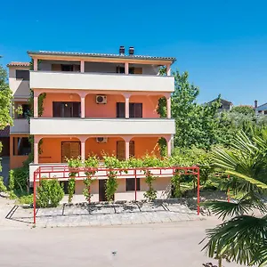 Apartment Irena&dolores, Malinska