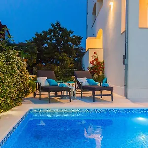 https://apartments-katja-trogir.hotels-in-trogir.com